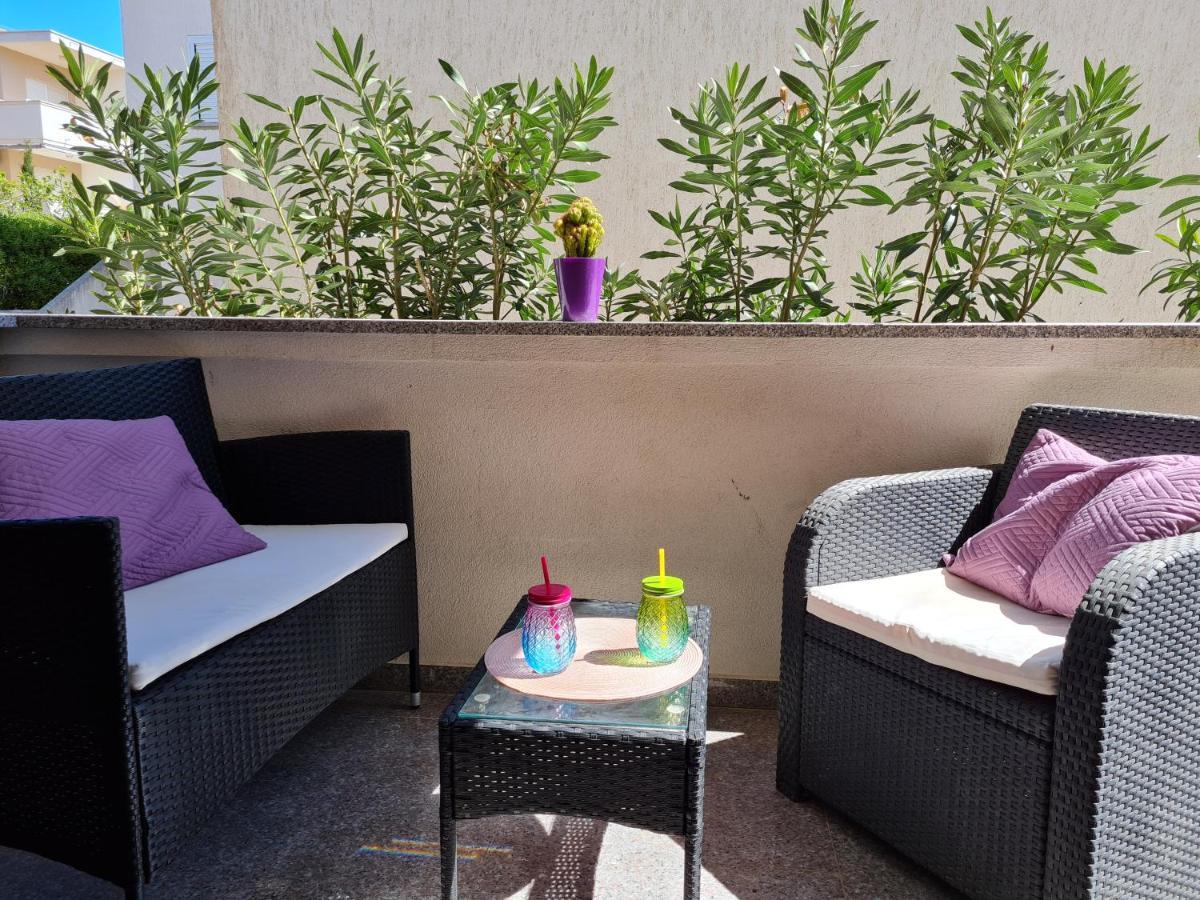 Apartments Dorotea Novalja Exterior photo
